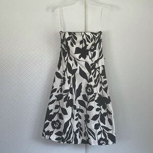 Black & White Floral Strapless Dress with Pockets